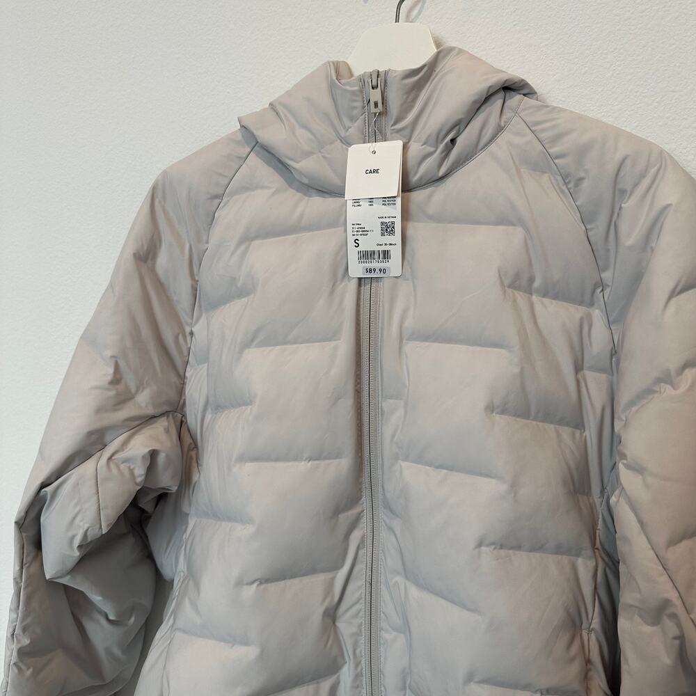 NWT Uniqlo Pufftech Off White hooded insulated lightweight water repellent parka - Picture 4 of 6